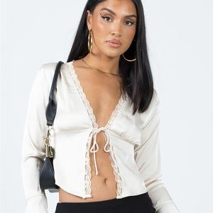 SOLD 🍒 Hinton Long Sleeve Top Princess Polly